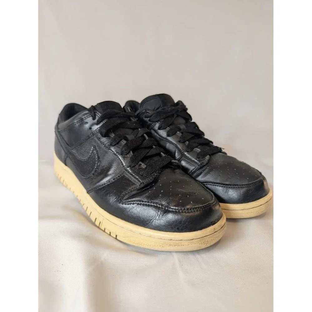 Nike Dunk Low Mens Black Sneakers Size 10 Casual Streetwear Shoes